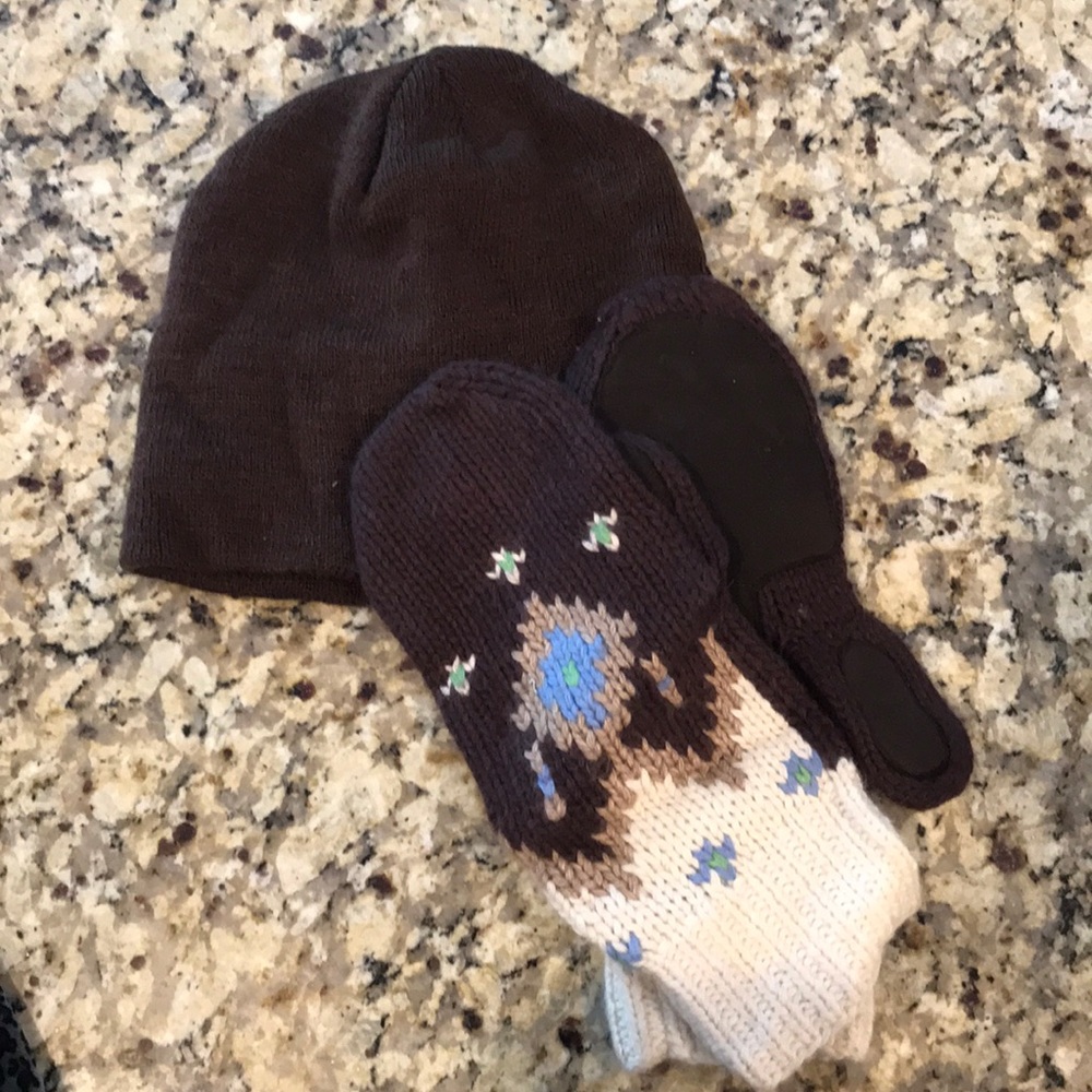 Hat and mittens